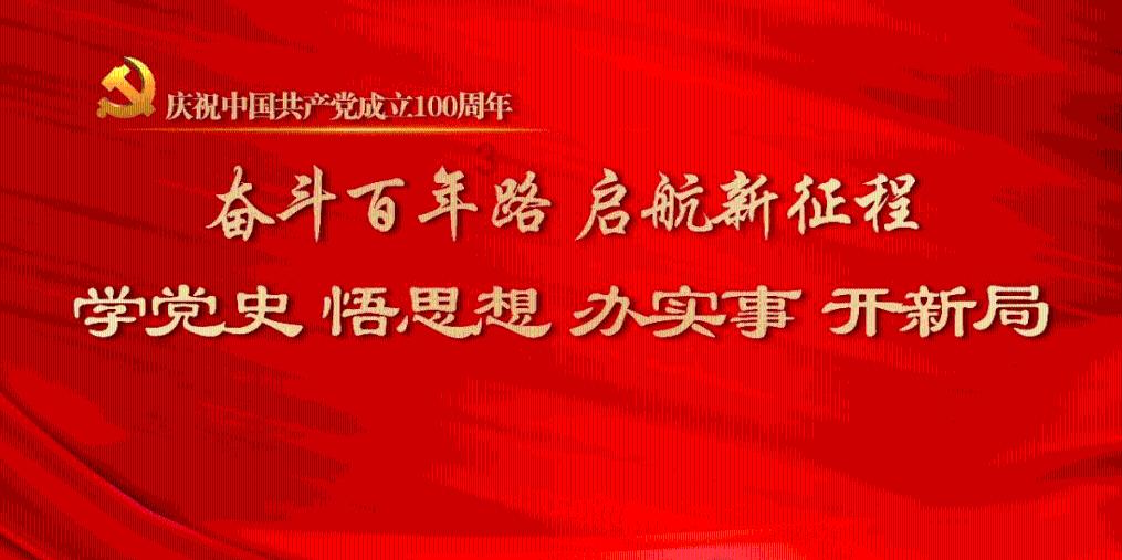 逃离海滩的女孩